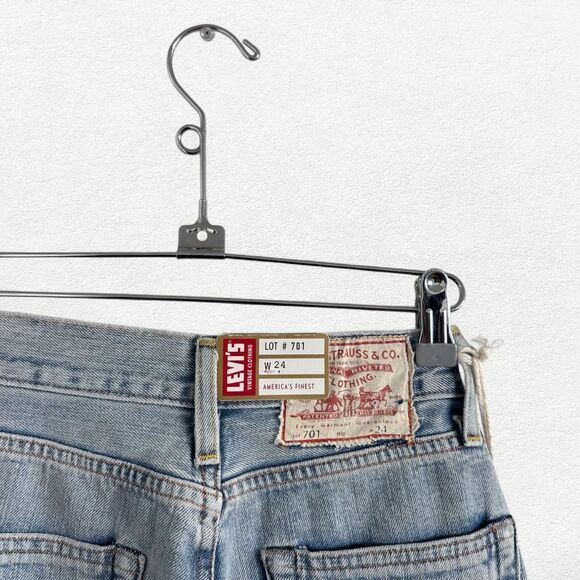 Levi’s Vintage Clothing 1950’s 701 Jeans High-Waisted Straight Fit Lot # 701 - Picture 2 of 8